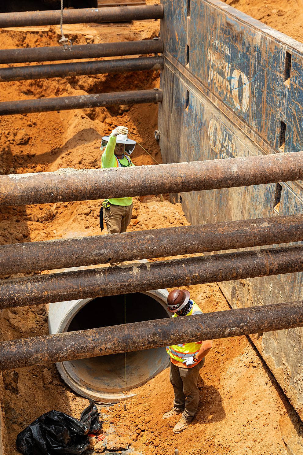 HGC Utility Teammates in Trench Box